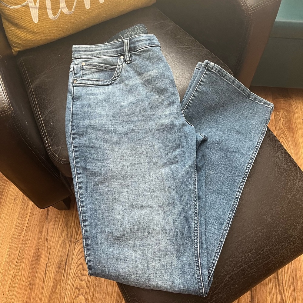 Wrangler women’s jeans sz 15/36